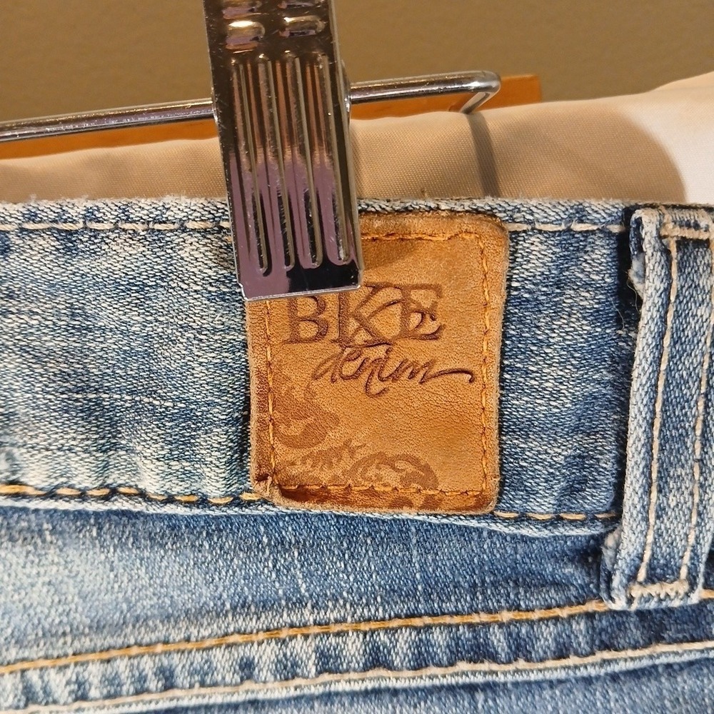 BKE Culture Womens Bootcut Jeans Blue Denim Medium Wash Size 30x31.5 - Picture 12 of 16